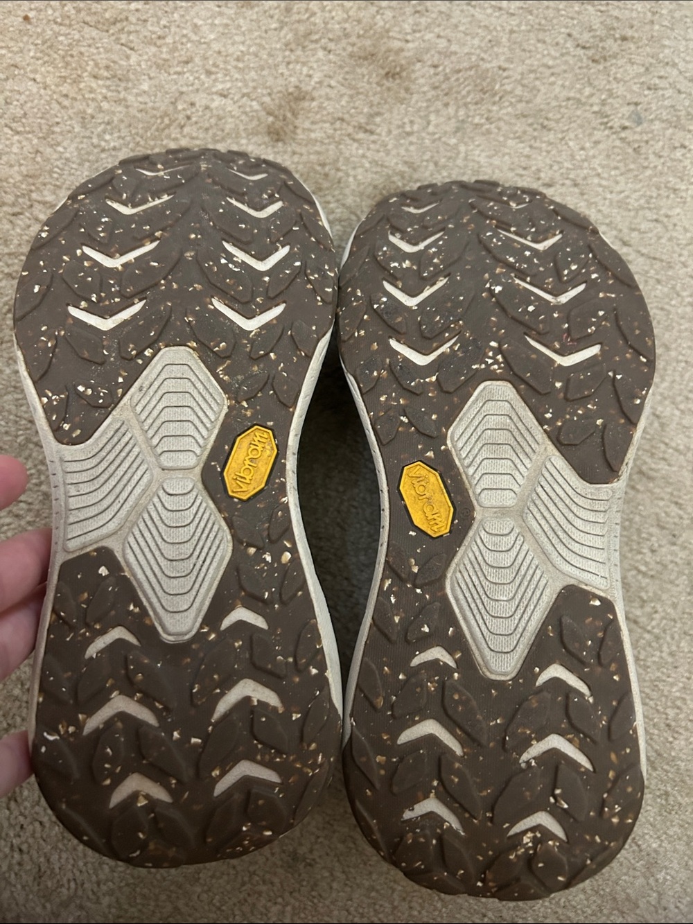 Hoka Transport View 5
